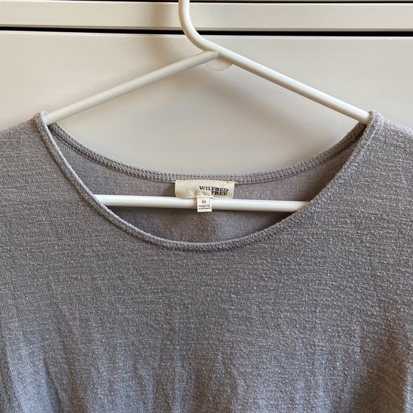 Aritzia Grey T shirt - Picture 3 of 4